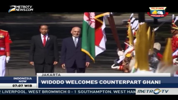 Jokowi Welcomes Afghan President to State Palace
