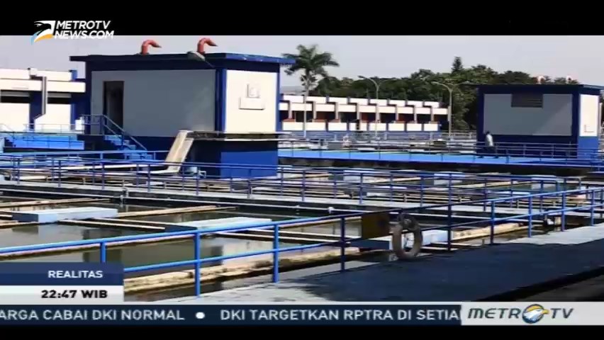 'Mencuri' Air Bersih Jakarta (2)