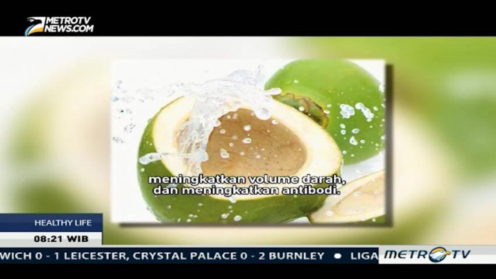 Khasiat Dibalik Kesegaran Buah Kelapa