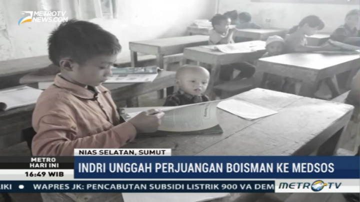 Kisah Haru Bocah SD Bersekolah Sambil Asuh Adik