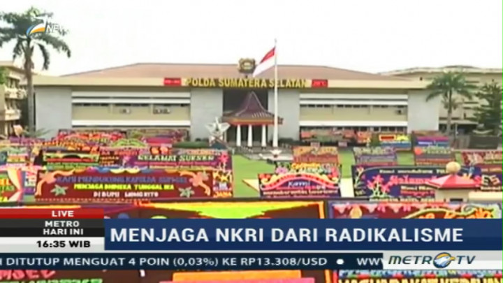 Polda Sumsel Dibanjiri Ratusan Karangan Bunga