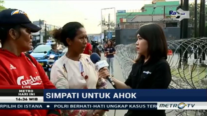 Sejumlah Pendukung Ahok Masih Bertahan di Mako Brimob