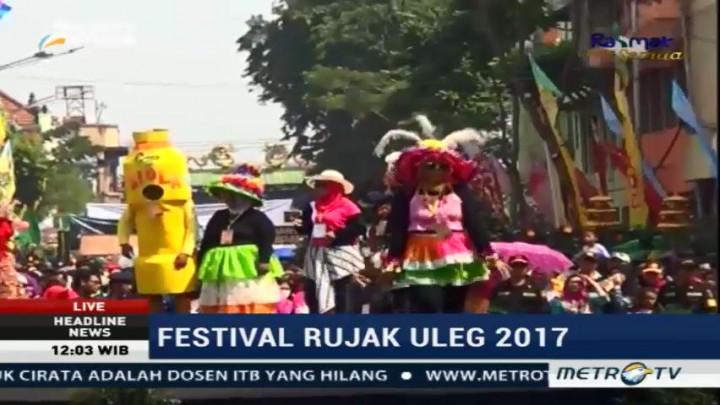 Keseruan Fashion Show di Festival Rujak Uleg 2017
