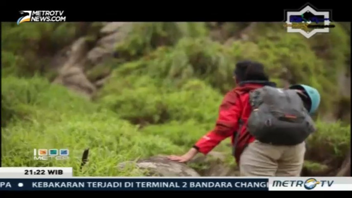 Gunung Batu yang Hijau (3)