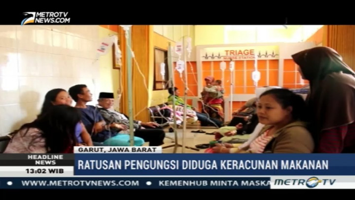 Ratusan Pengungsi Korban Banjir Bandang Diduga Keracunan Makanan