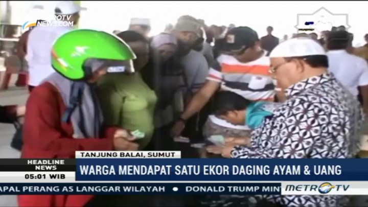 Pembagian Daging Gratis di Tanjung Balai Nyaris Ricuh