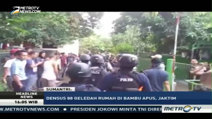 Tim Densus 88 Geledah Rumah Terduga Teroris di Cipayung