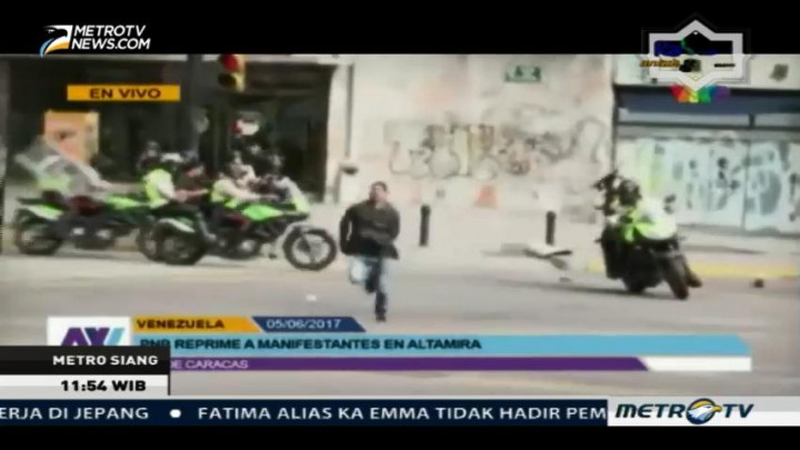 Demonstran dan Petugas Keamanan Venezuela Kembali Bentrok