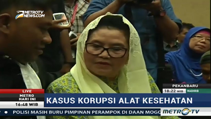Siti Fadilah Supari Divonis 4 Tahun Penjara
