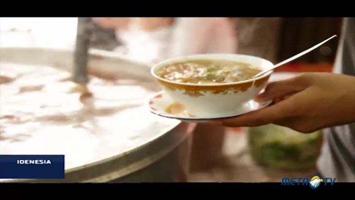 Mencicipi Sop Saudara yang Tersohor di Makassar