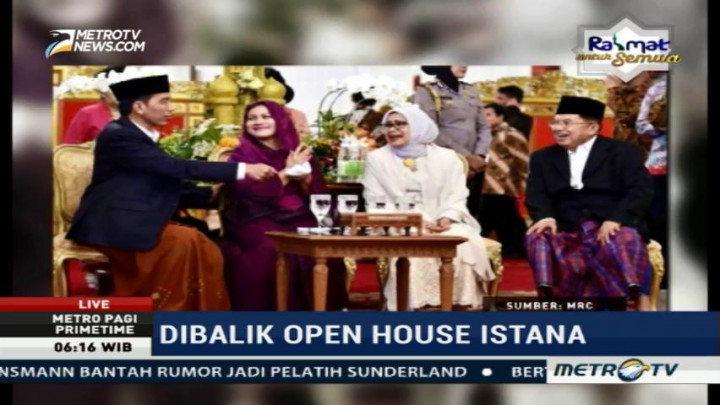 Di Balik Open House Istana
