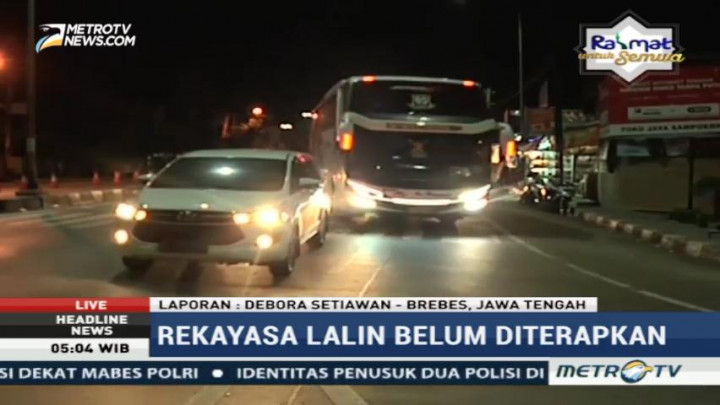 Arus Lalin di Jalur Pantura Brebes Didominasi Bus Tujuan Jakarta