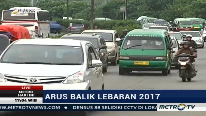 Arus Balik di Gerbang Tol Cileunyi Ramai Lancar