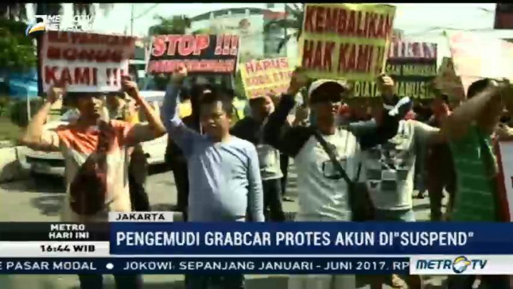 Pengemudi GrabCar Demo Protes Akun Dinonaktifkan