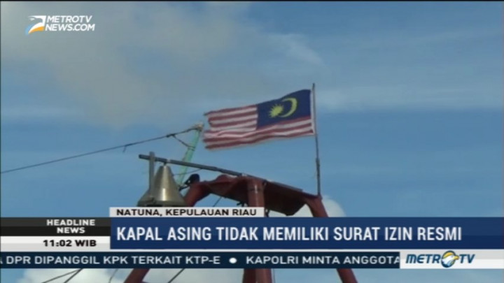 Petugas Tangkap Kapal Berbendera Malaysia di Natuna