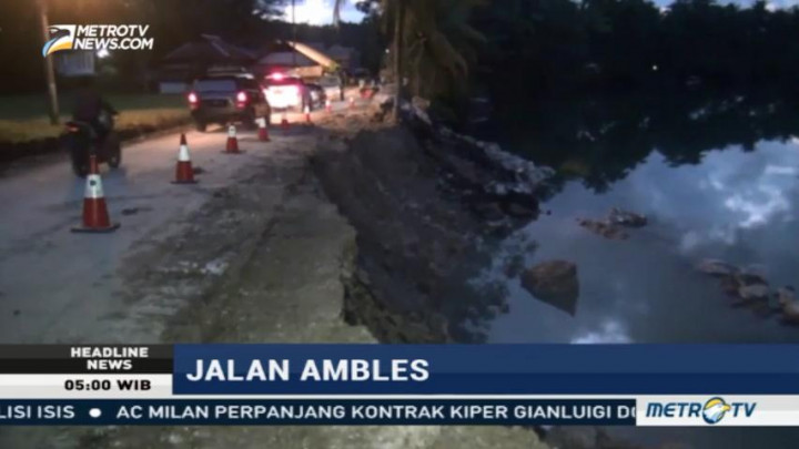 Jalan Kabupaten di Pangandaran Ambles Sepanjang 20 Meter