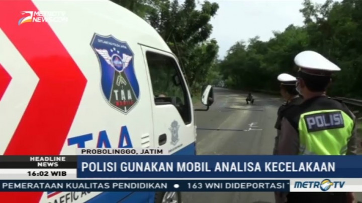 Polisi Gelar Olah TKP Kecelakaan Maut di Probolinggo