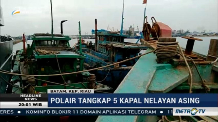 Petugas Tangkap Lima Kapal Pencuri Ikan Berbendera Vietnam di Natuna