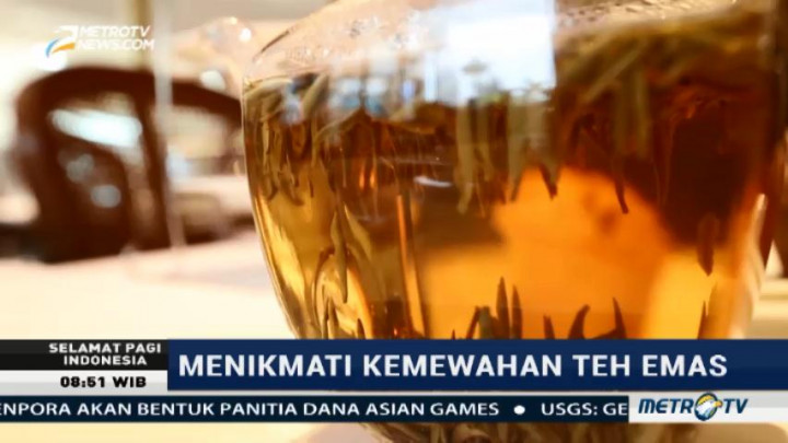Menikmati Kemewahan Teh Emas