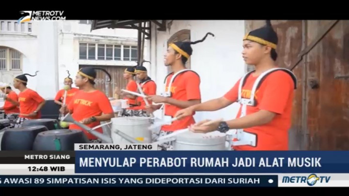 Bermusik dengan Perabot Rumah Tangga Bekas