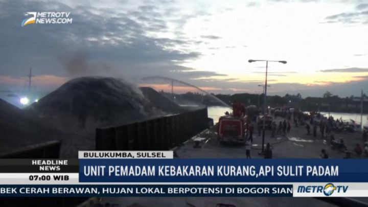 Kapal Bermuatan 7.500 Ton Batu Bara Terbakar