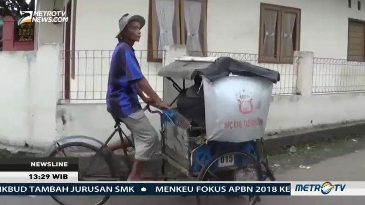 Kisah Pengayuh Becak & Penjahit Keliling Berangkat Haji