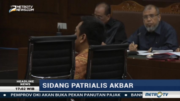 Saksi Sebut Patrialis Persilakan Basuki Hariman Dekati Dua Hakim MK