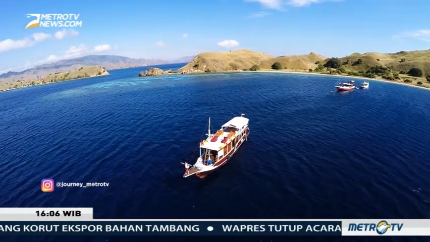 Journey: Sailing Komodo (1)