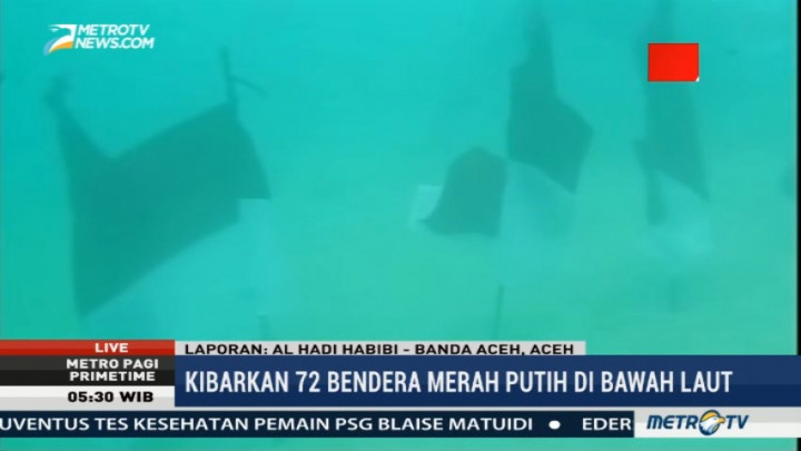 Petugas Gabungan Kibarkan 72 Bendera Merah Putih di Dasar Laut