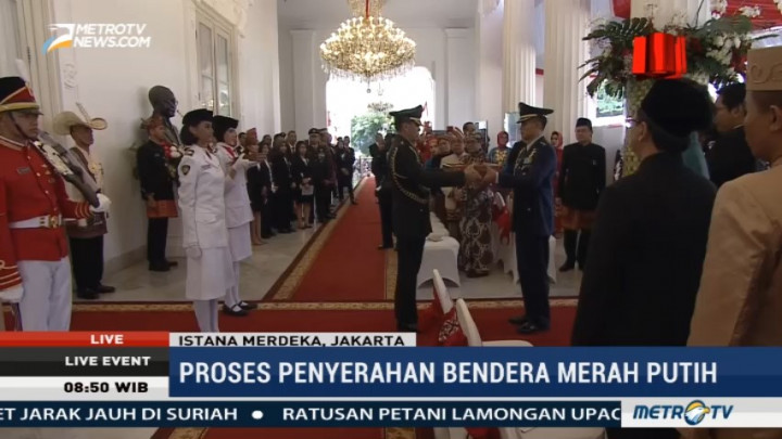 Prosesi Penyerahan Bendera dan Naskah Proklamasi