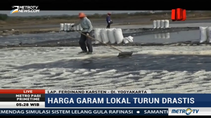 Harga Anjlok, Petani Garam di Jepara Resah