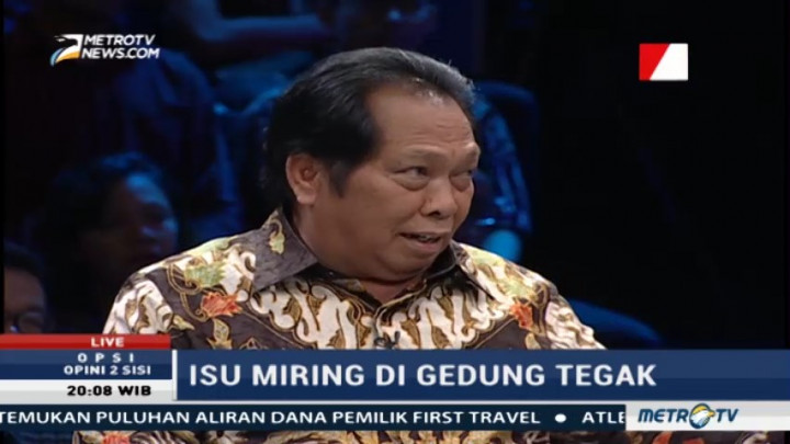 Opsi: Isu Miring di Gedung Tegak (1)