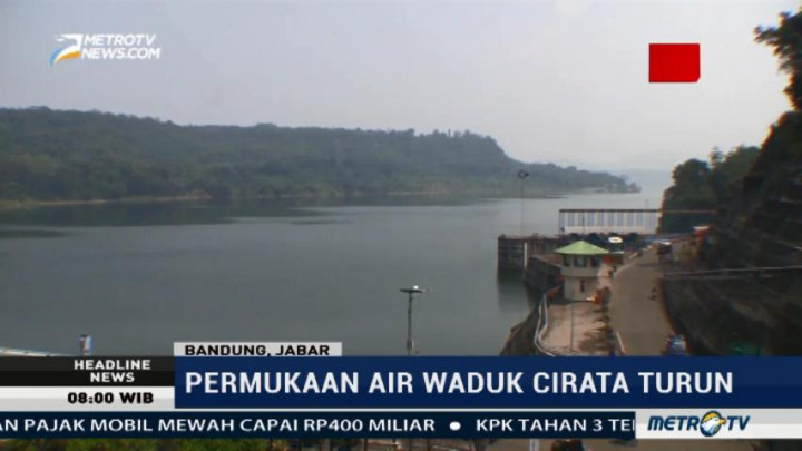 Musim Kemarau, Permukaan Air Waduk Cirata Turun