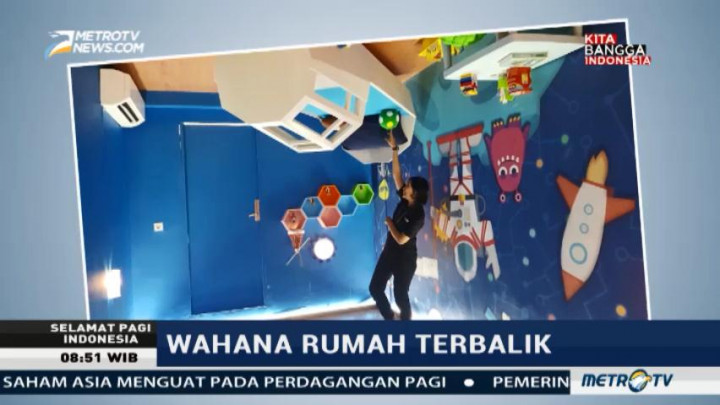 Sensasi Berfoto di Rumah Terbalik