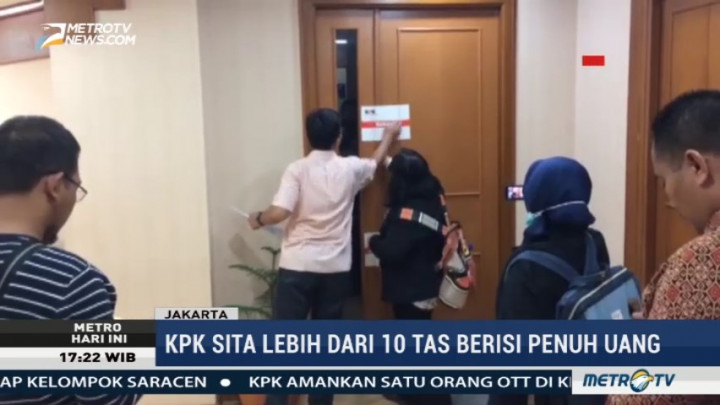 KPK Segel Ruangan Dirjen Perhubungan Laut