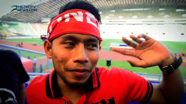 Andik Menampakan Diri di Stadion SEA GAMES Malaysia