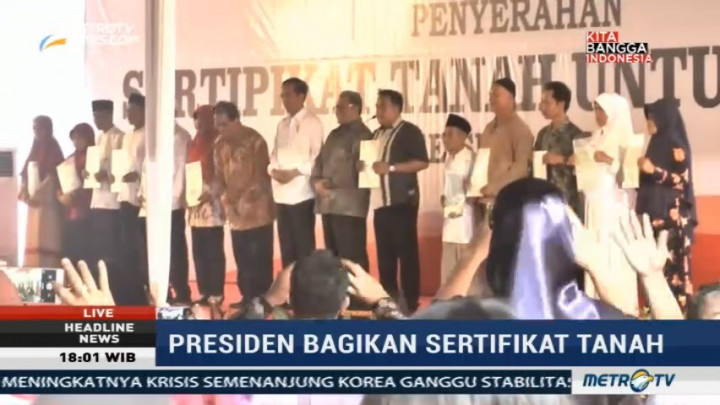 Jokowi Bagikan 5.500 Sertifikat Tanah di Sukabumi