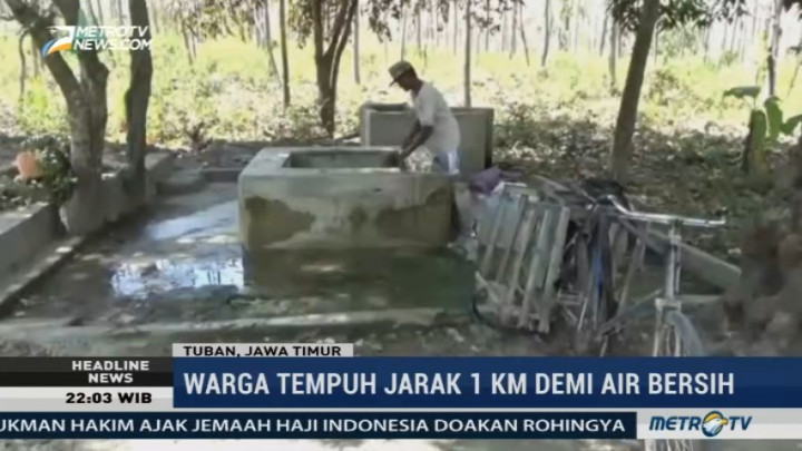 Kemarau Panjang, Warga Tuban Tempuh Jarak 1 Km Demi Air Bersih
