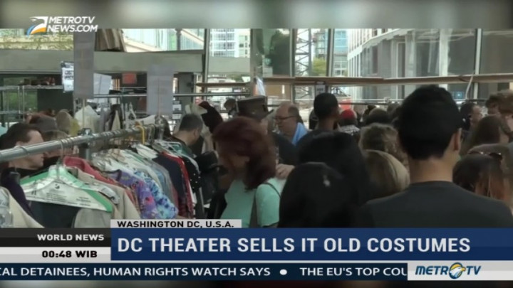 DC Theater Sells It Old Costumes