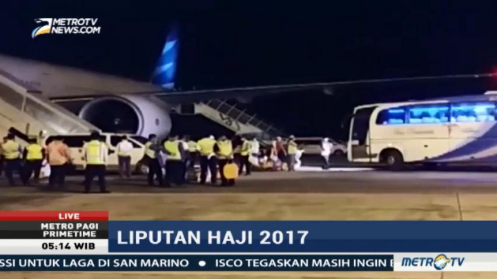 Kedatangan Jemaah Haji Kloter 2 Medan Molor 1,5 Jam