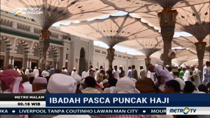 Jemaah Haji Padati Masjid Nabawi untuk Salat Jumat