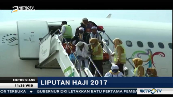 Kedatangan Jemaah Kloter 8 Debarkasi Solo Terlambat Tiga Jam