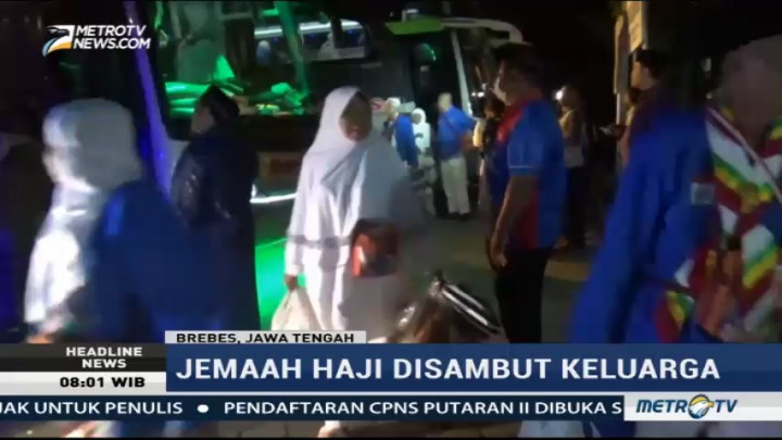 Jemaah Haji Kloter 8 Brebes Tiba di Tanah Air