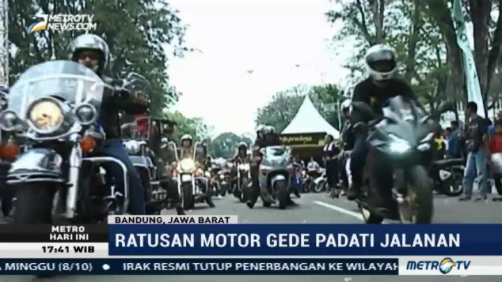 Ratusan Motor Gede Padati Jalanan Kota Bandung