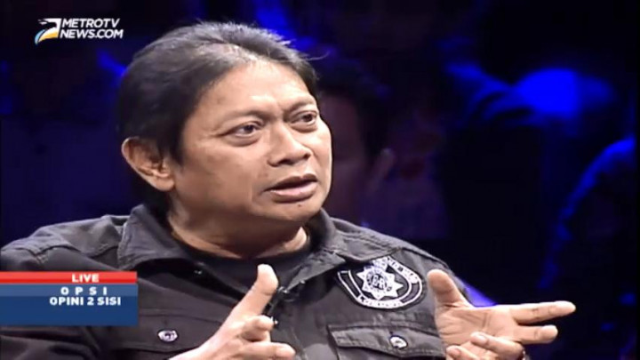 Opsi: Pahit Manis Isu Komunis (3)