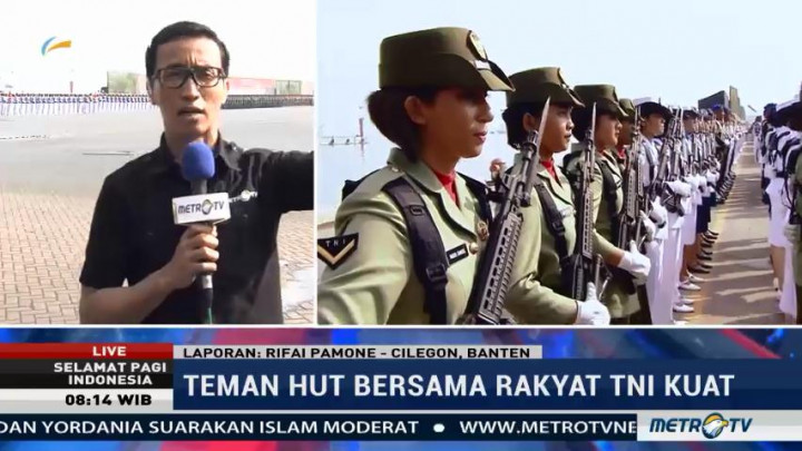 HUT TNI ke-72, Warga Padati Pelabuhan Indah Kiat