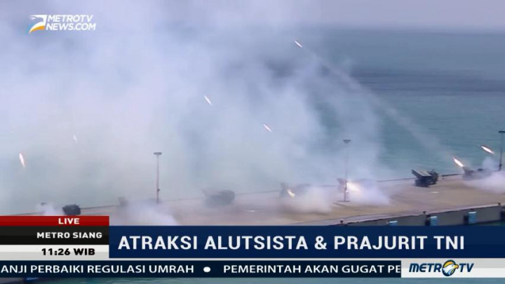 Atraksi Alutsista dan Prajurit di HUT TNI ke-72