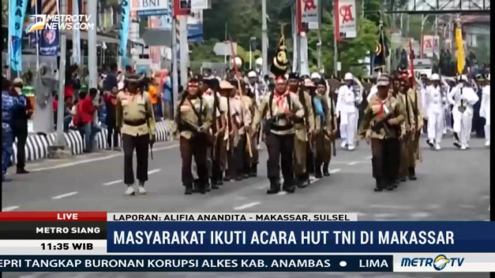 Masyarakat Ikuti Acara HUT TNI di Makassar