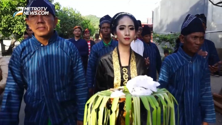 Ikhtiar Menjaga Karimunjawa Lewat Barikan