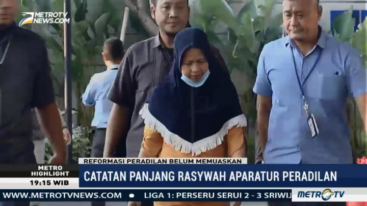 Catatan Panjang Rasywah Aparatur Peradilan